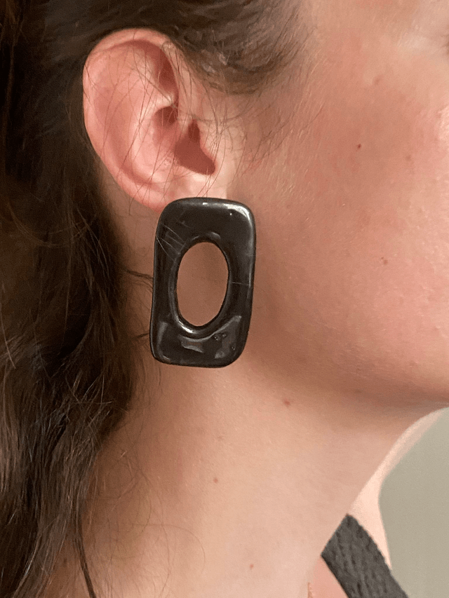 Boucles d'oreilles Gaïa coloris noir