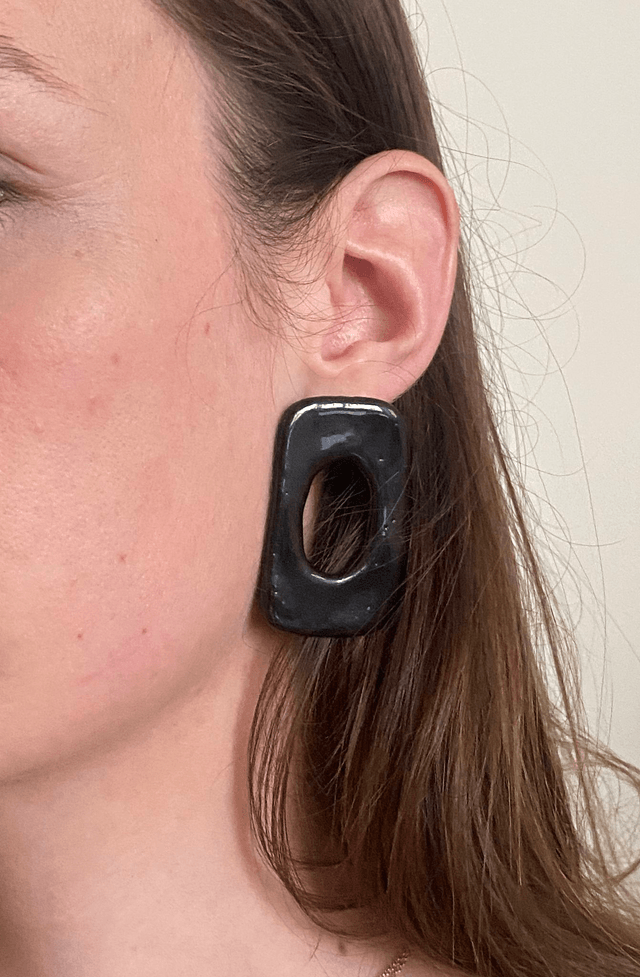 Boucles d'oreilles Gaïa coloris noir